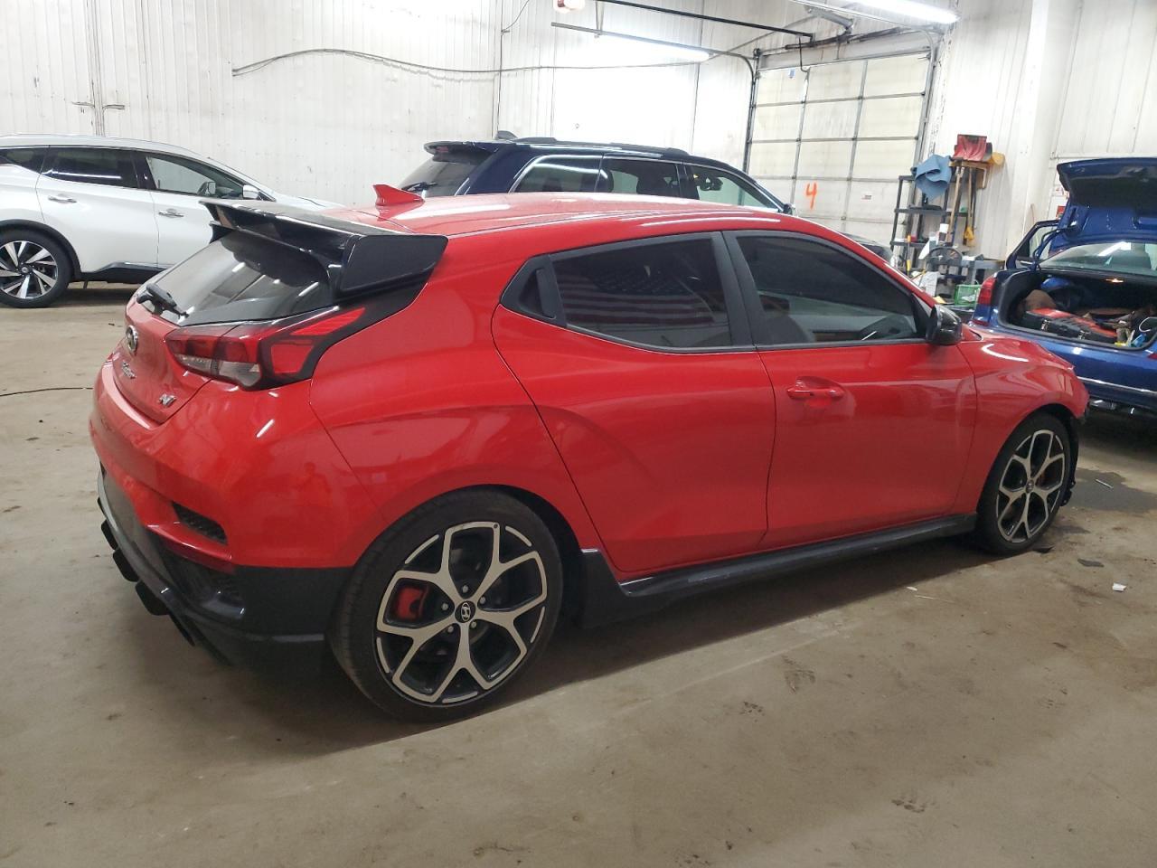 2019 Hyundai Veloster N - Фото 3