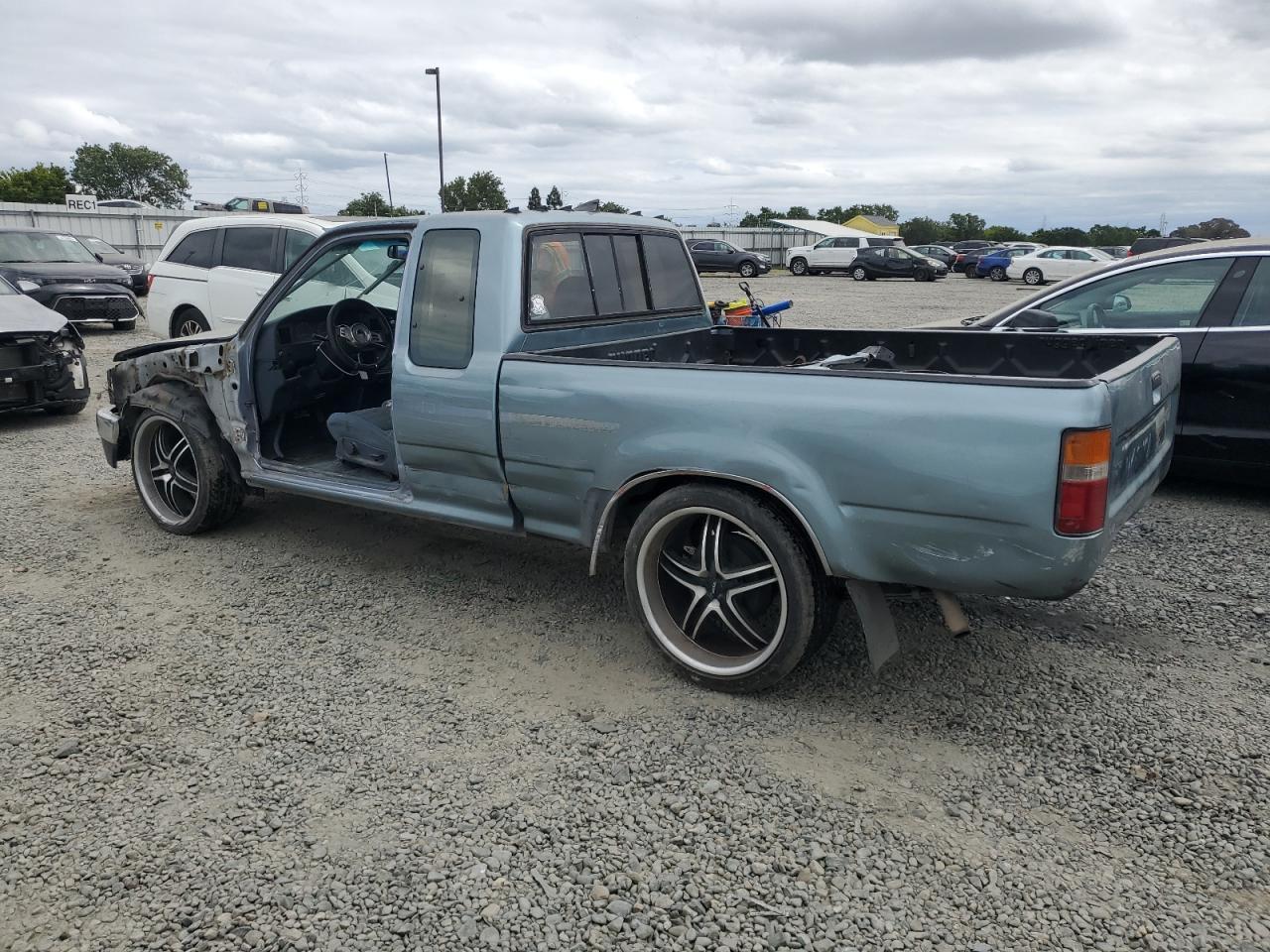 1991 Toyota Pickup 1/2 Ton Extra Long Wheelbase Sr5 - Image 2