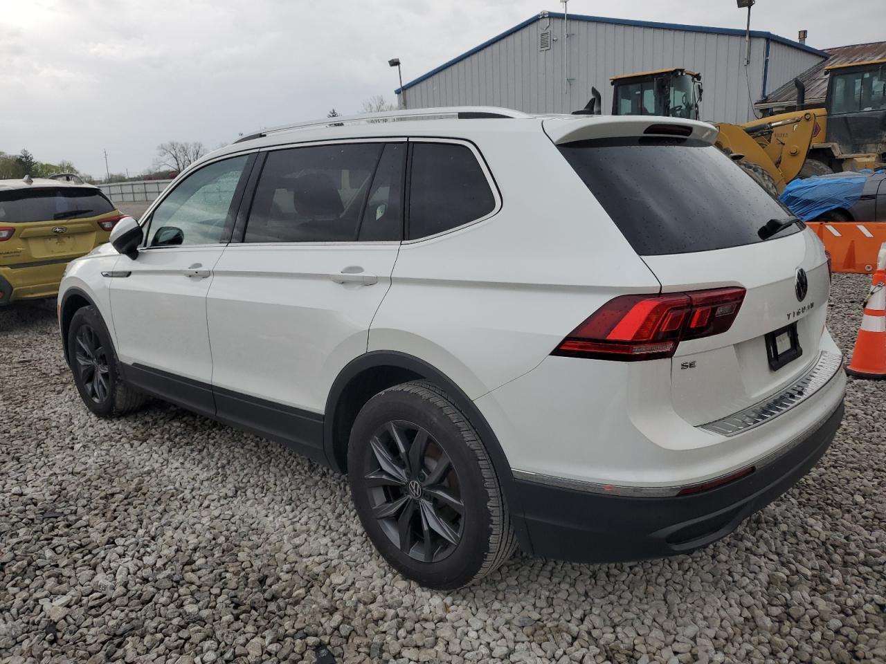 2023 Volkswagen Tiguan Se - Фото 2