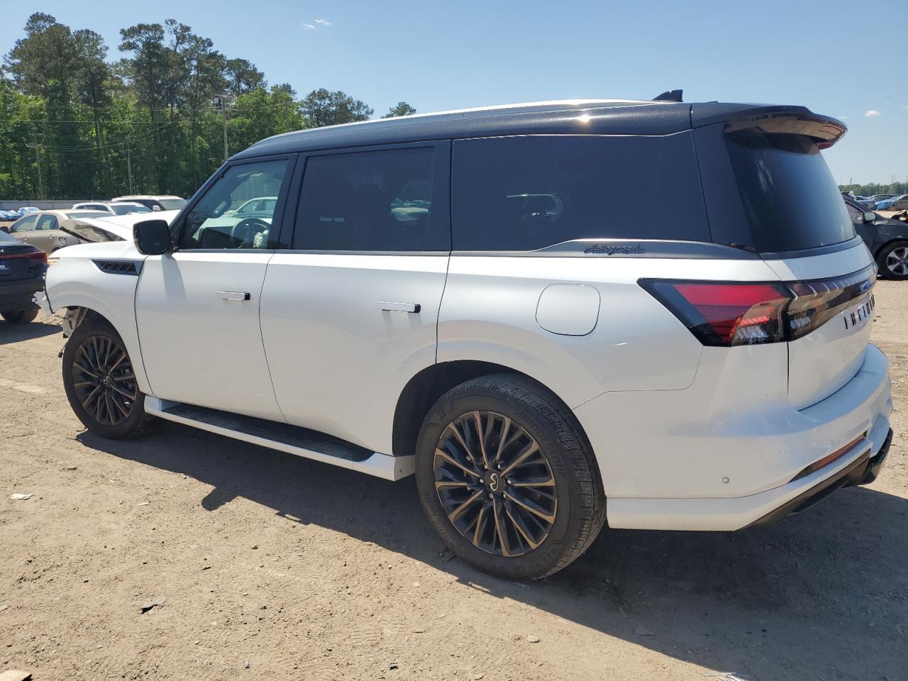 2025 Infiniti Qx80 Autograph - Image 2