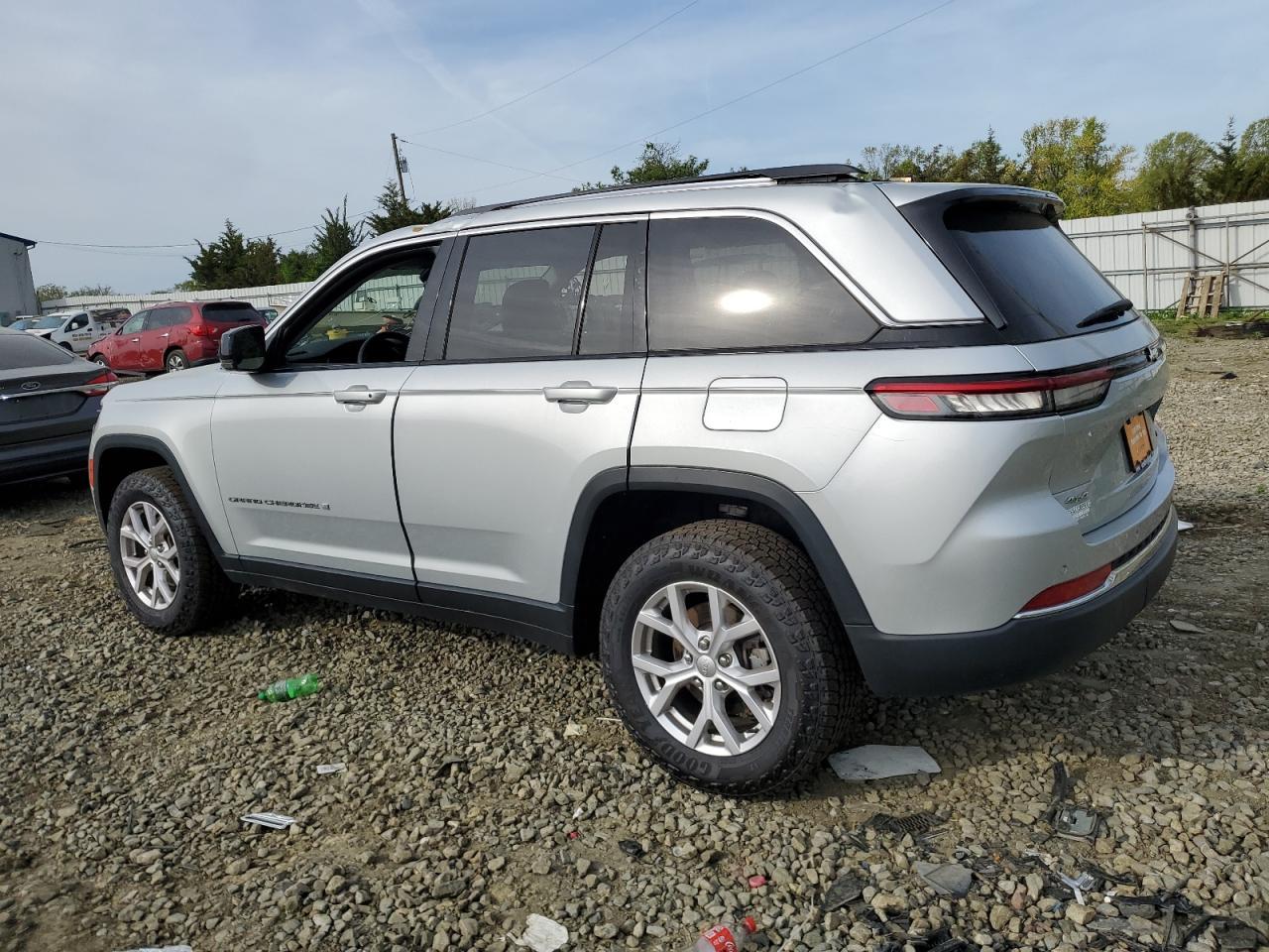 2022 Jeep Grand Cherokee Limited - Image 2