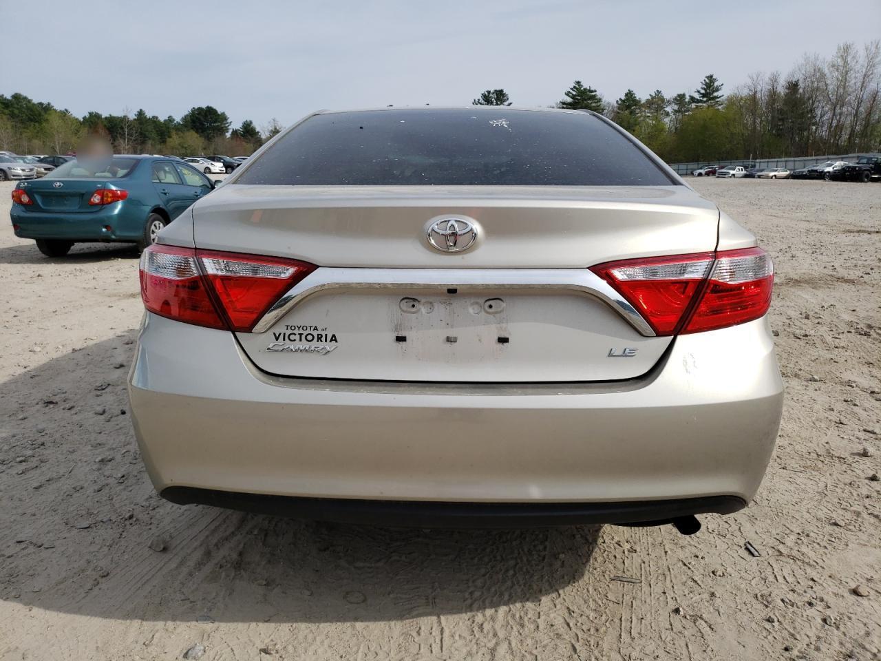 2016 Toyota Camry Le - Фото 6