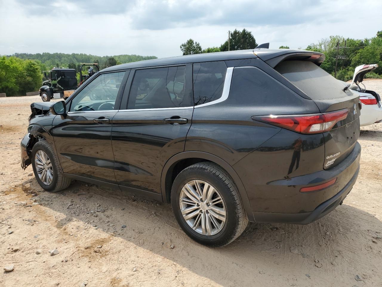 2022 Mitsubishi Outlander Es - Фото 2