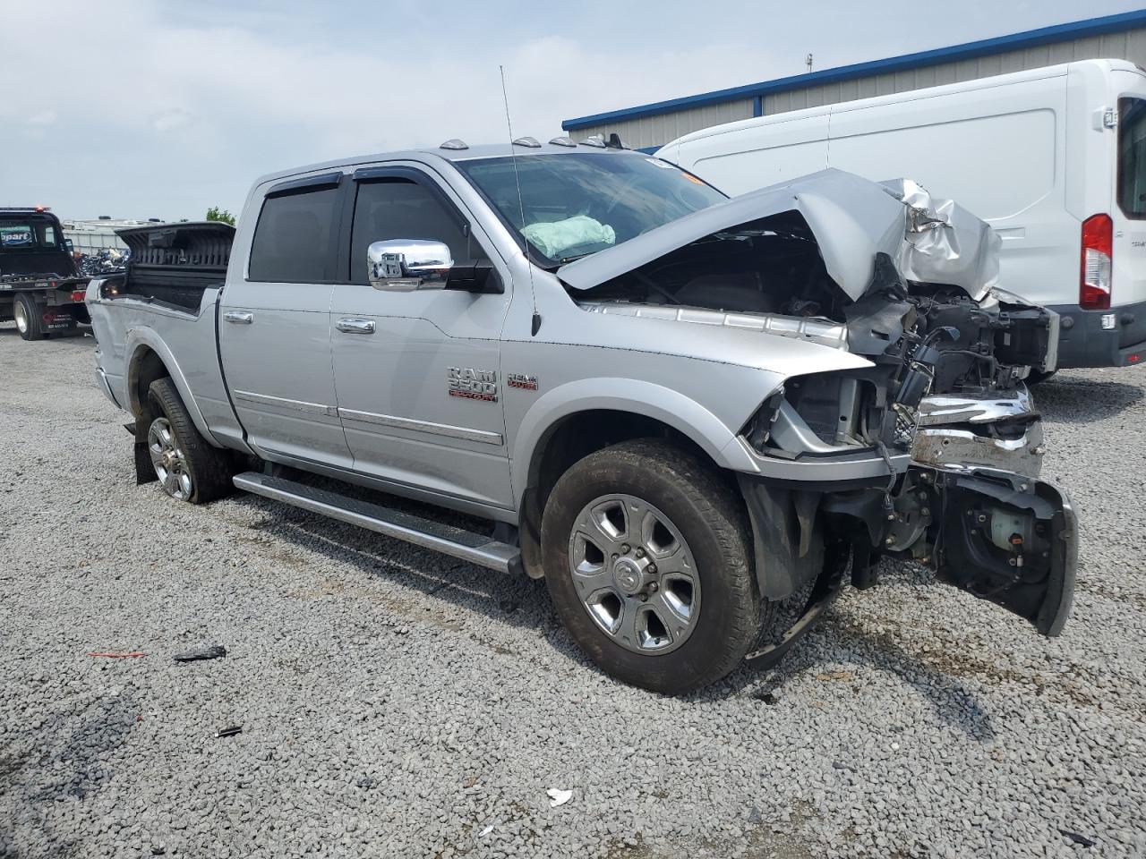 2016 Ram 2500 Laramie - Фото 4