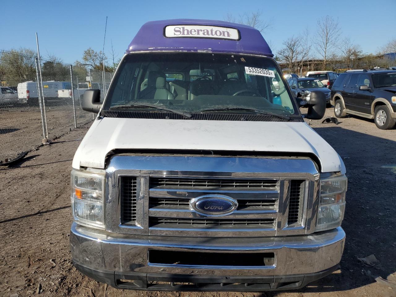 2011 Ford Econoline E250 Van - Image 5