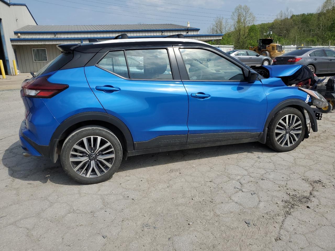 2023 Nissan Kicks Sv - Image 3