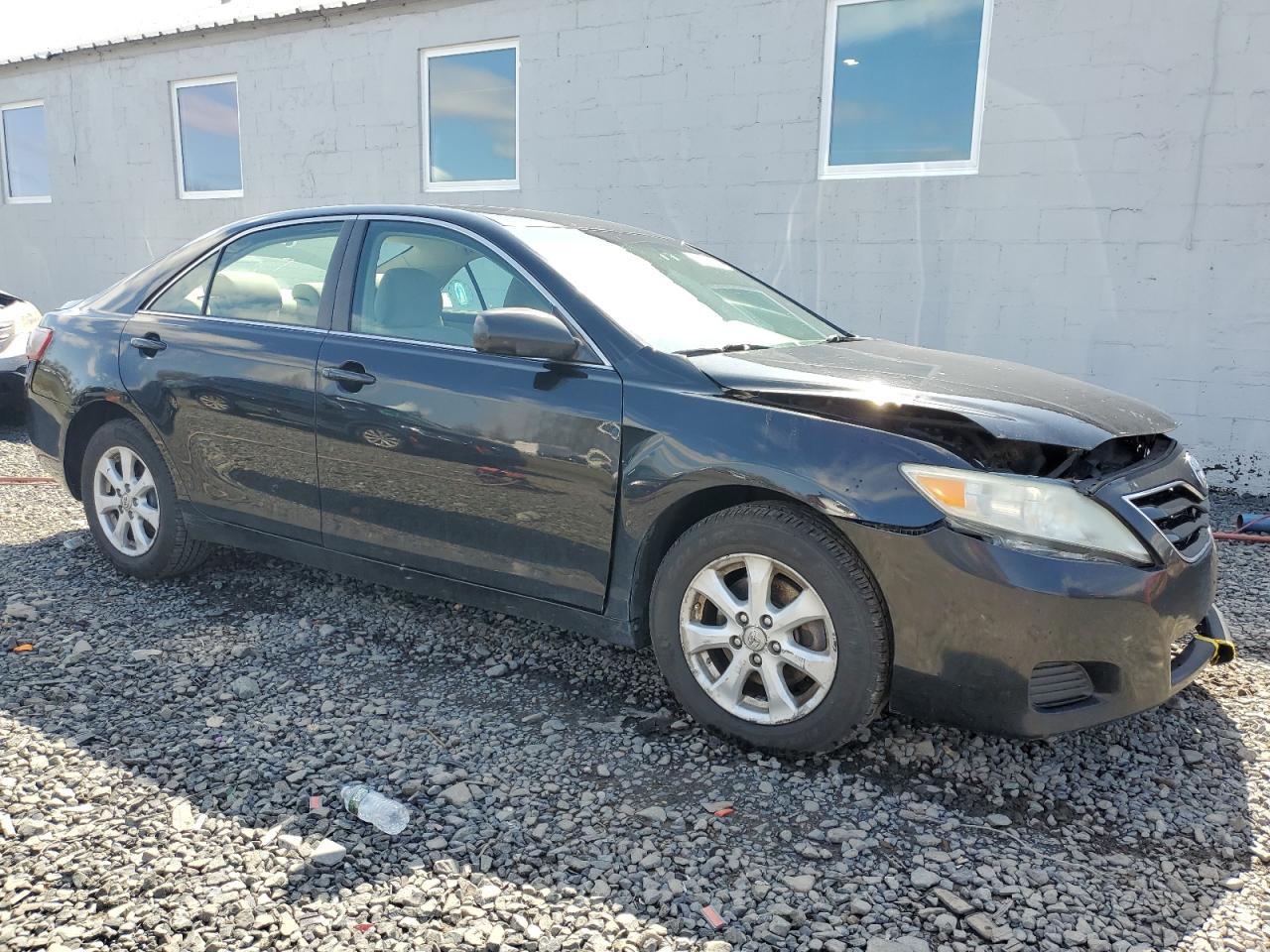 2011 Toyota Camry Base - Фото 4