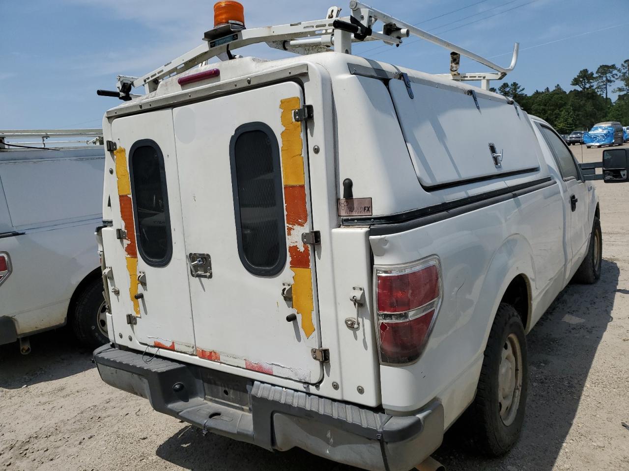 2010 Ford F150 - Фото 3