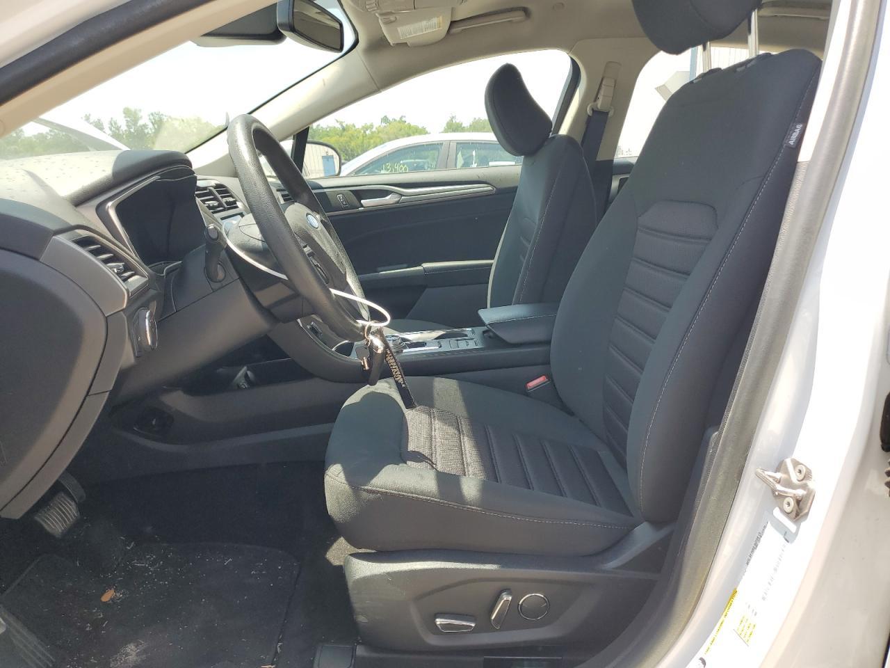 2020 Ford Fusion Se - Фото 7