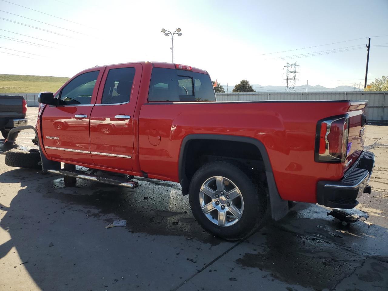 2018 GMC Sierra K1500 Slt - Image 2