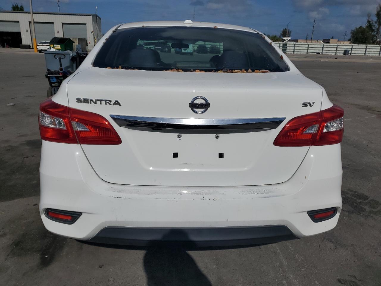 2016 Nissan Sentra S - Image 6