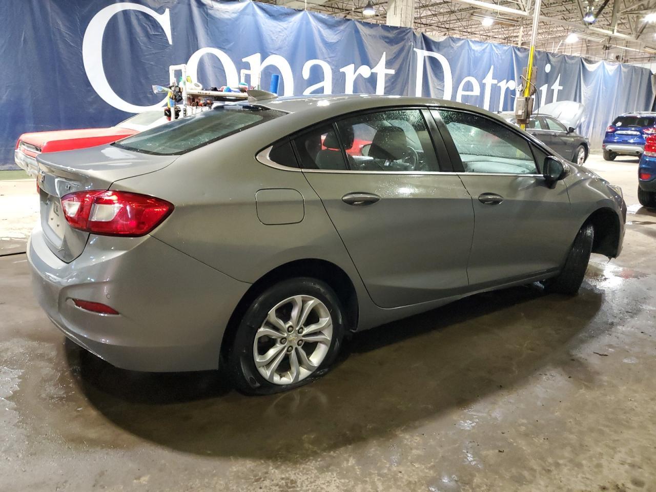2019 Chevrolet Cruze Lt - Фото 3