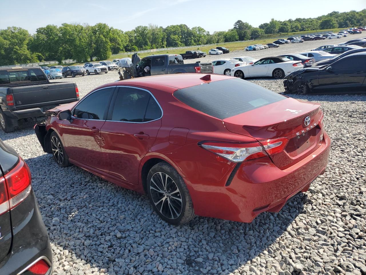 2020 Toyota Camry Se - Image 2