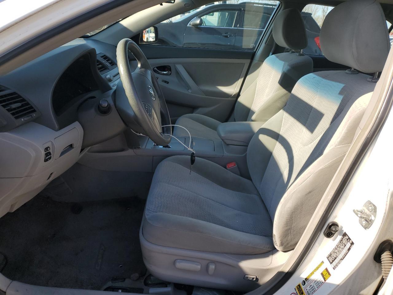 2010 Toyota Camry Se - Фото 7