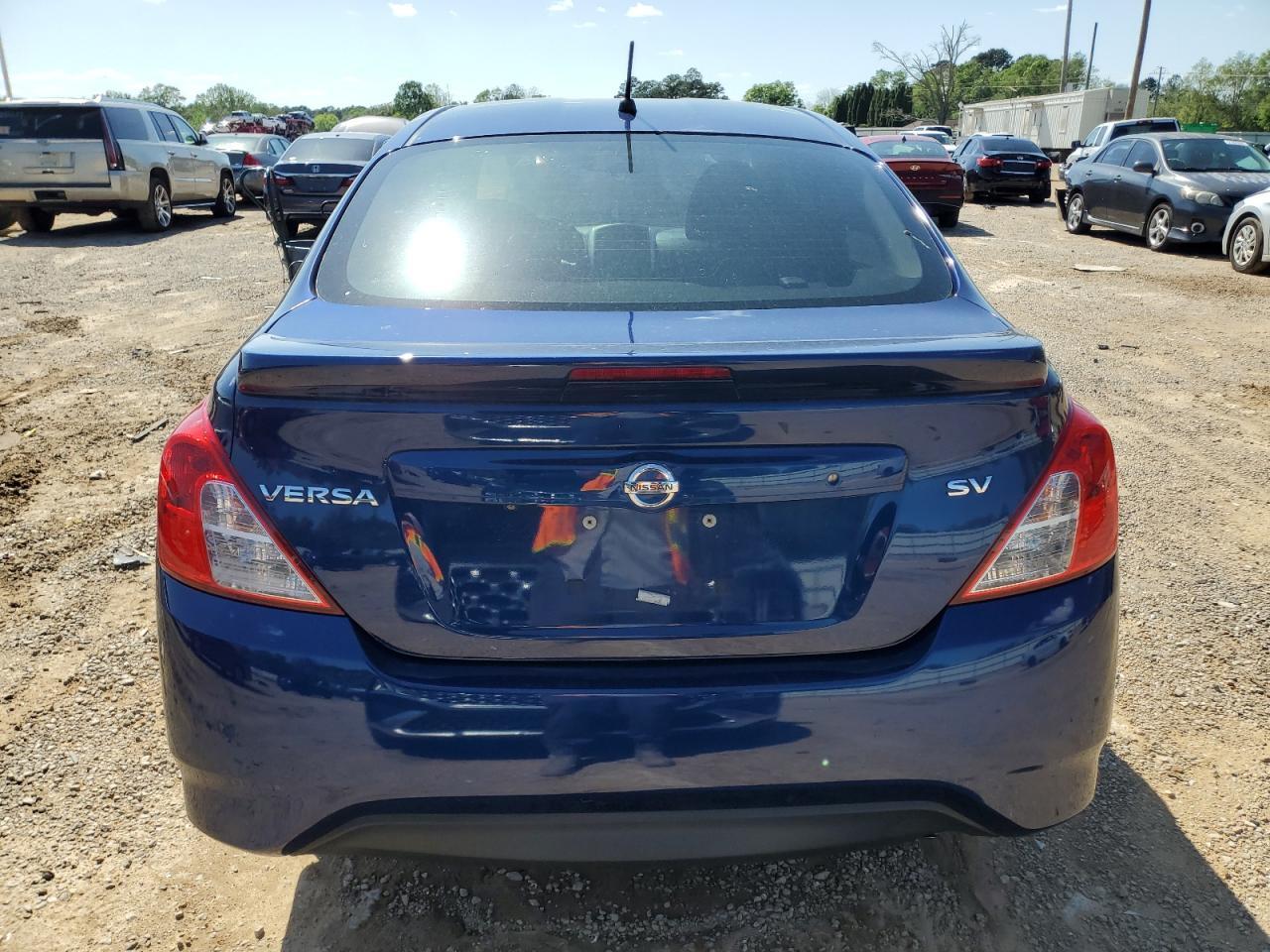 2019 Nissan Versa S - Image 6