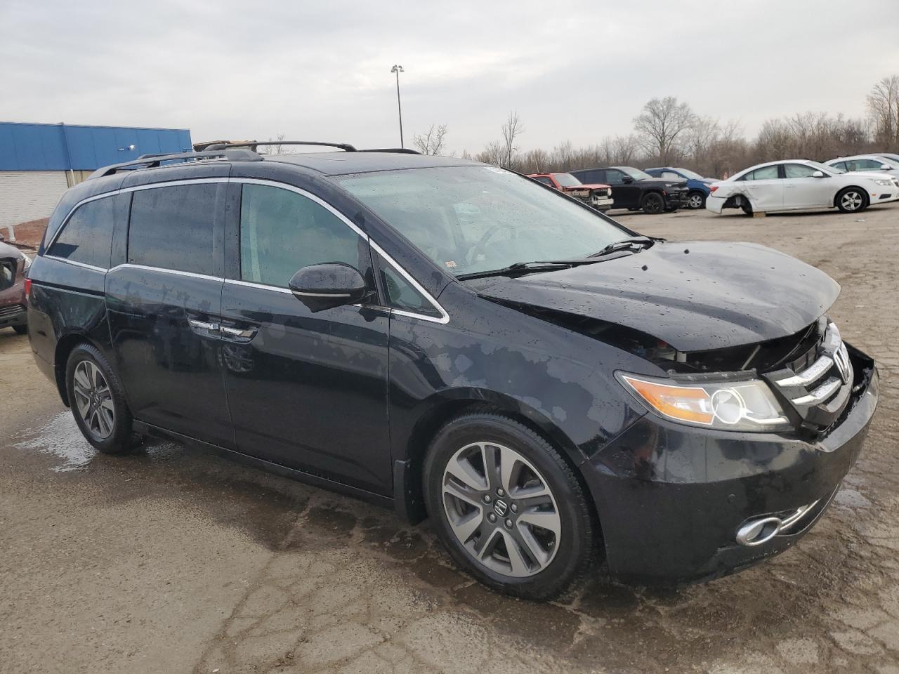 2015 Honda Odyssey Touring - Image 4