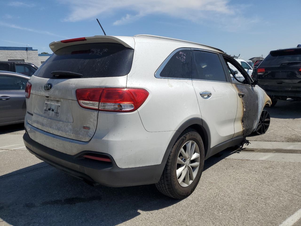2016 Kia Sorento Lx - Image 3