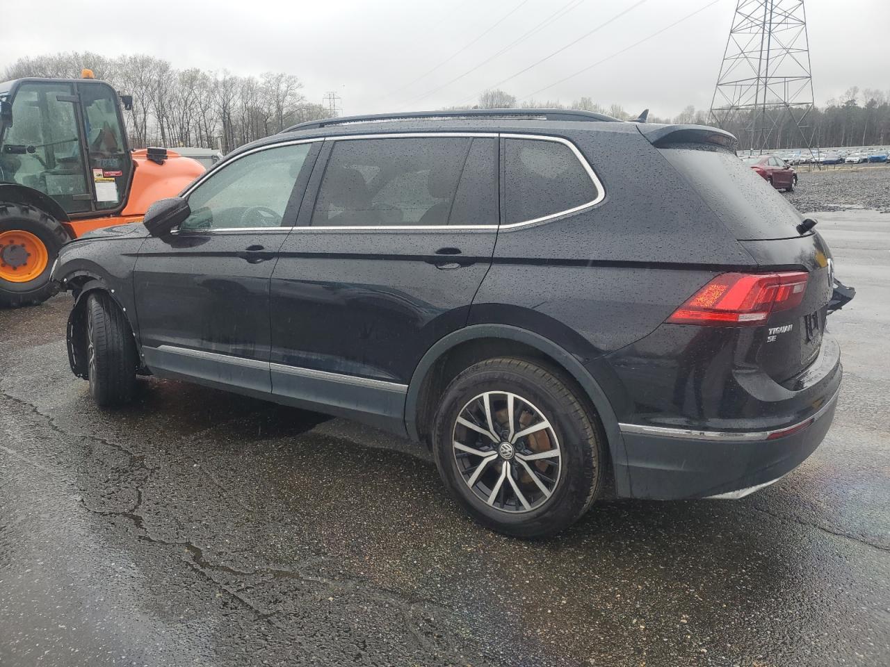 2021 Volkswagen Tiguan Se - Фото 2