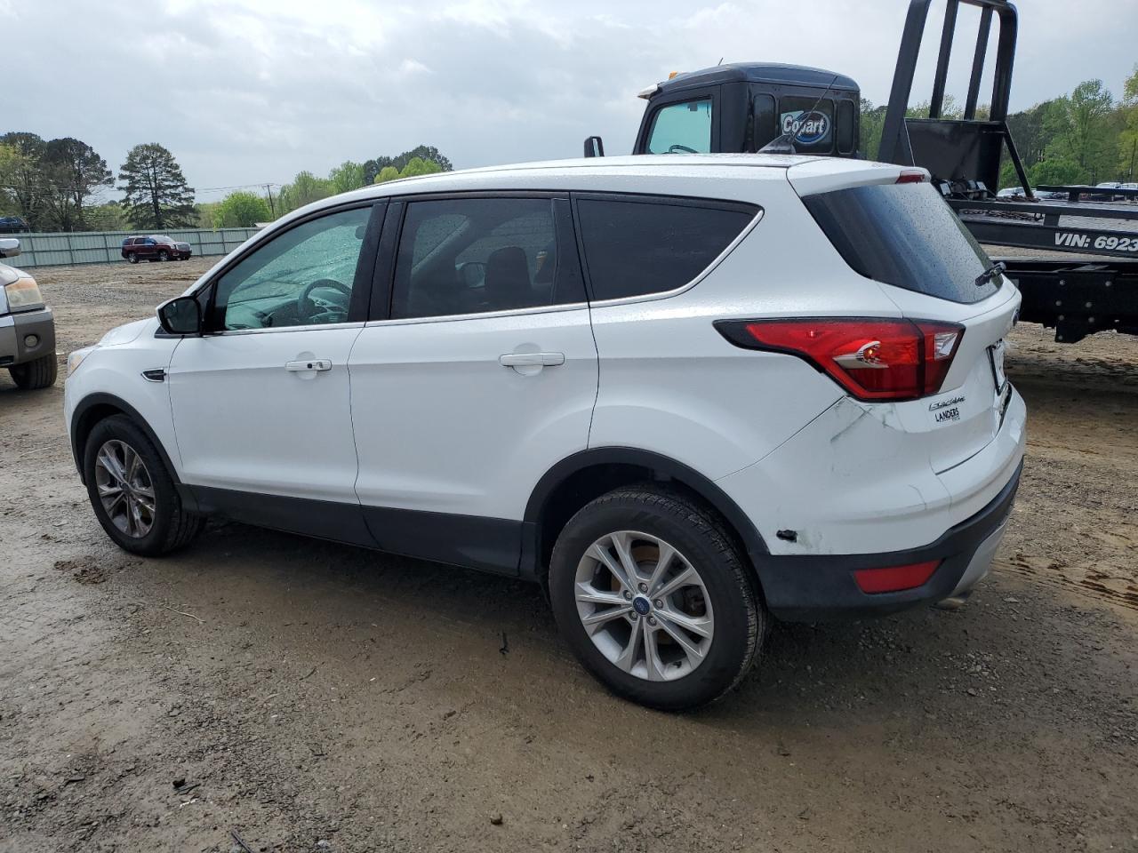 2019 Ford Escape Se - Фото 2