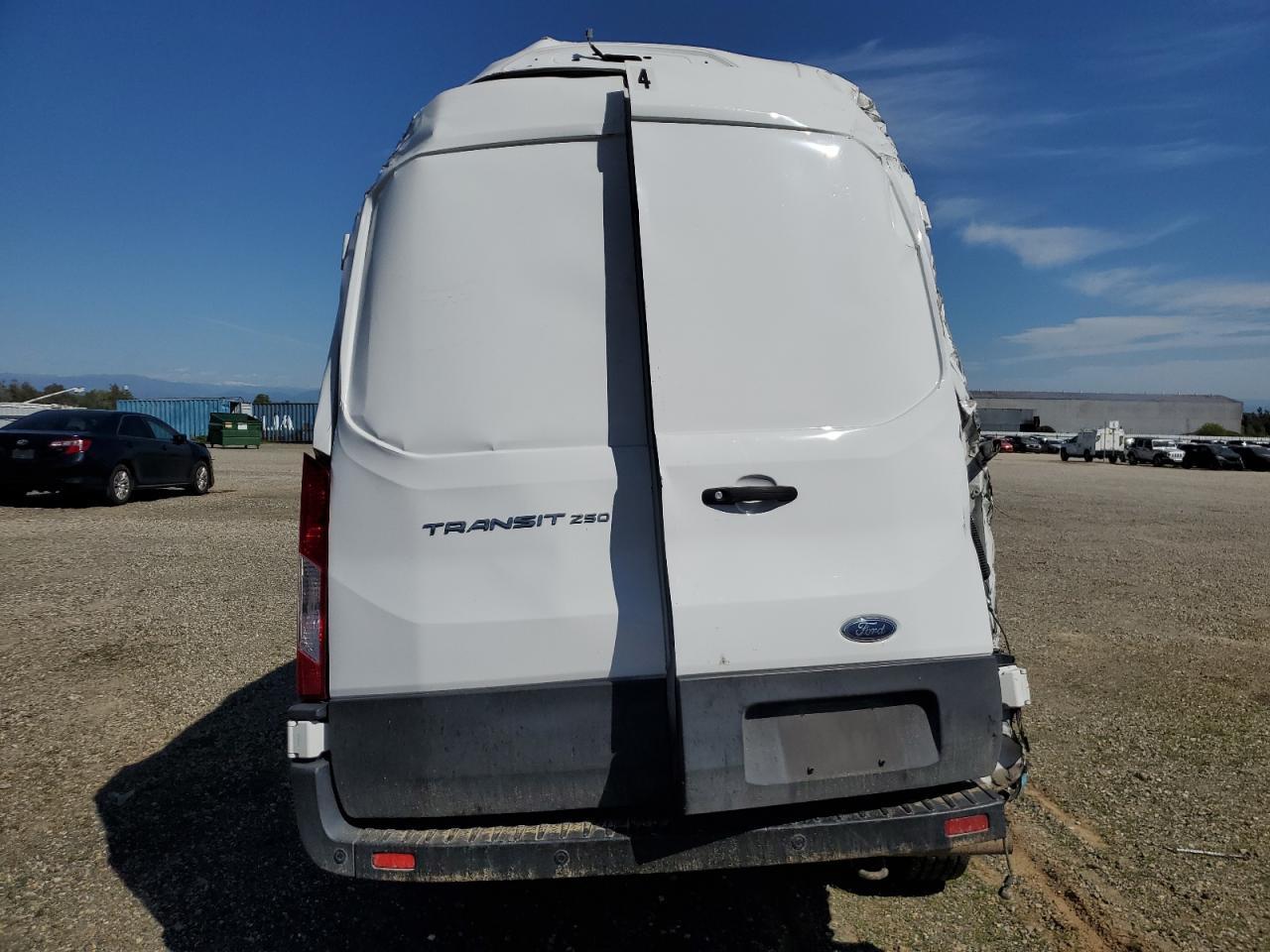 2020 Ford Transit T-250 - Фото 6