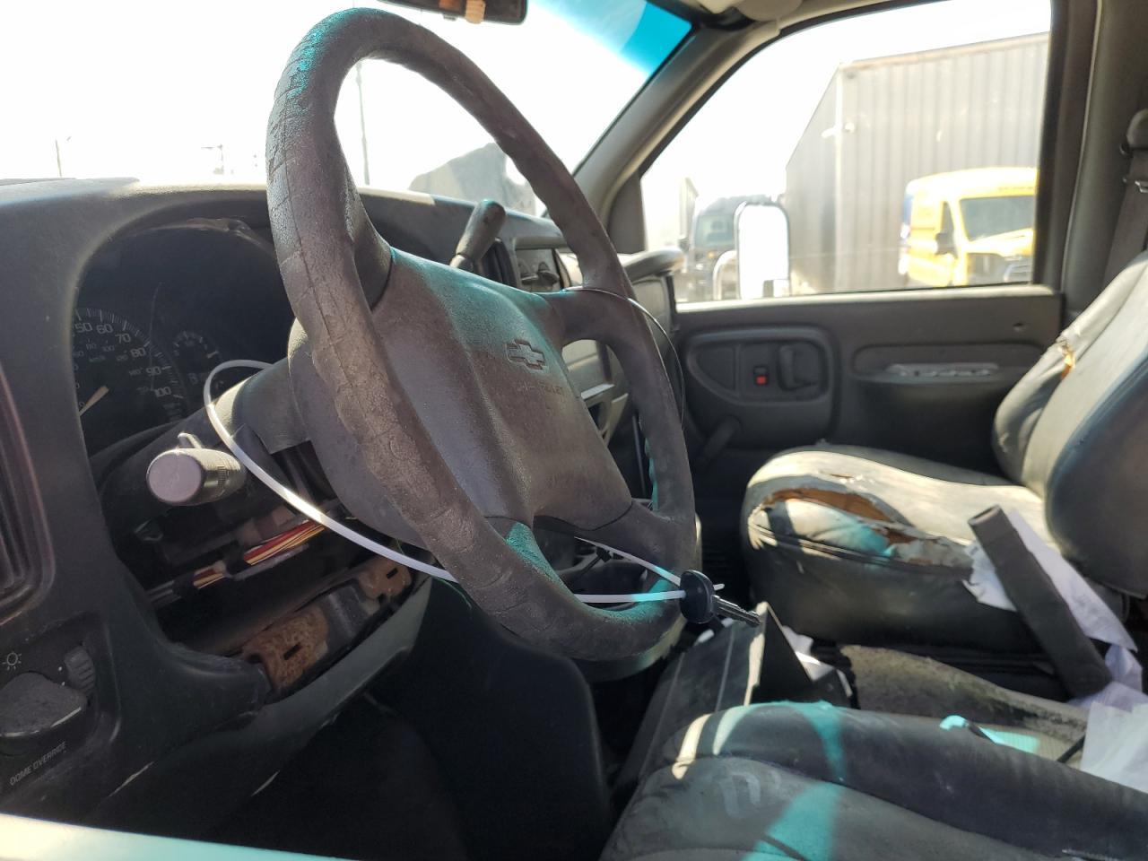 2002 Chevrolet Express G3500 - Фото 7