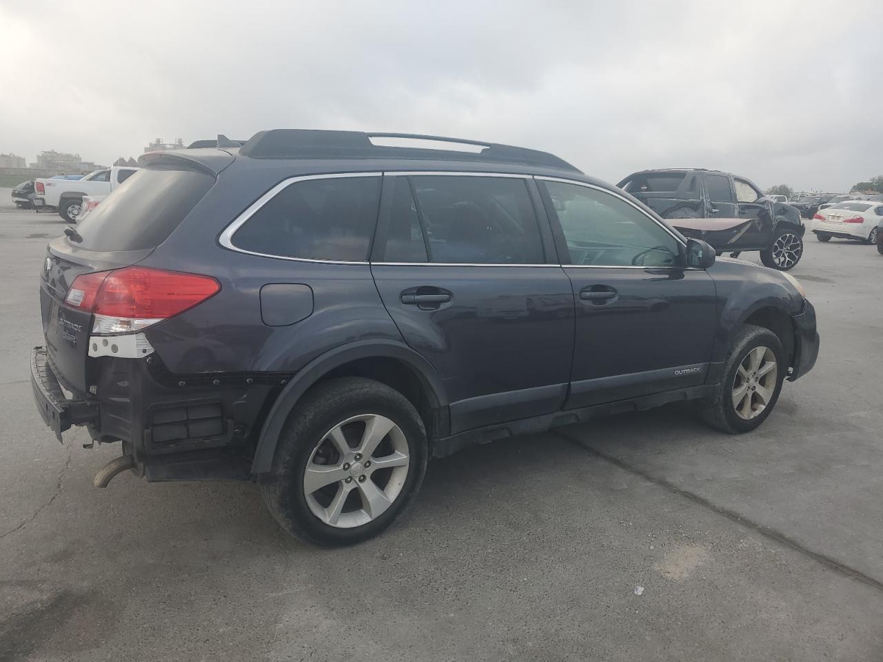 2013 Subaru Outback 3.6R Limited - Фото 3