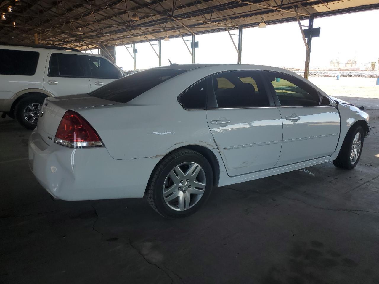 2016 Chevrolet Impala Limited Lt - Image 3