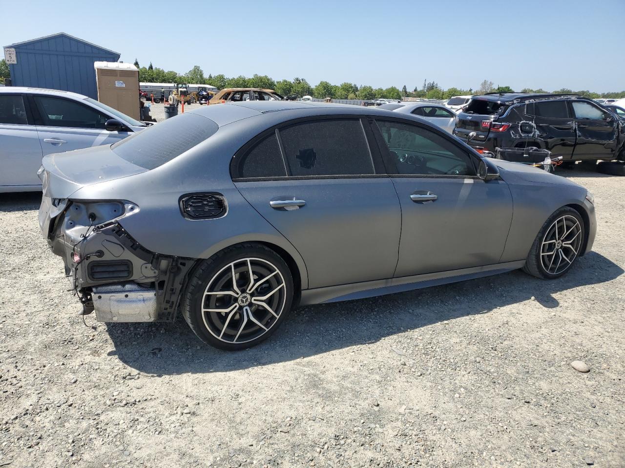 2023 Mercedes-Benz C 300 - Фото 3