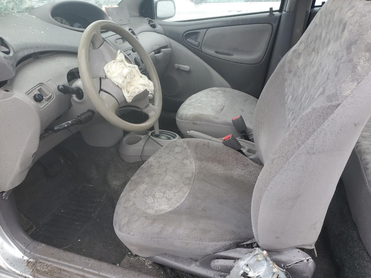 2002 Toyota Echo - Image 7