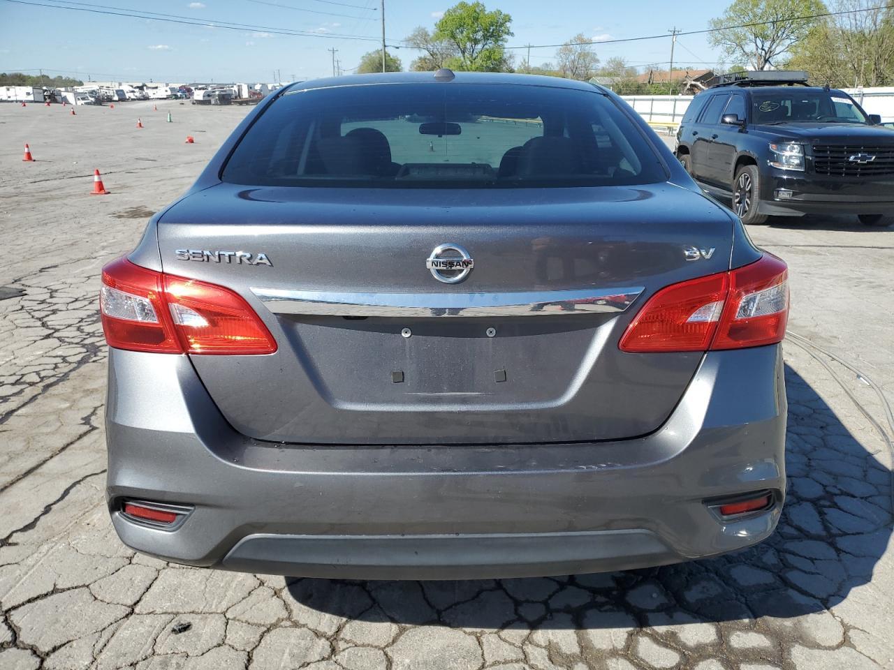 2017 Nissan Sentra S - Фото 6