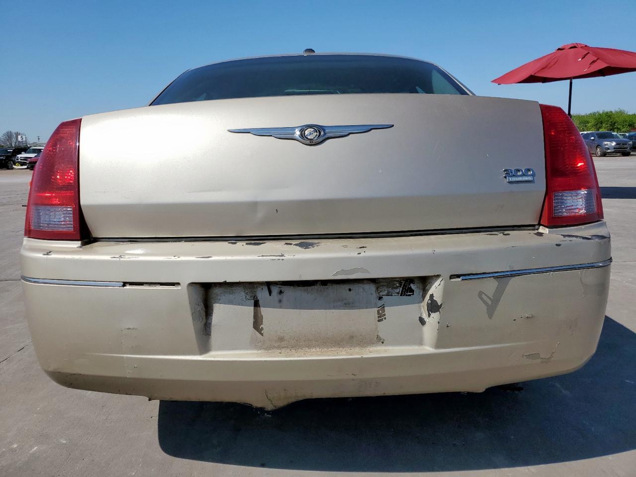 2007 Chrysler 300 Touring - Image 6