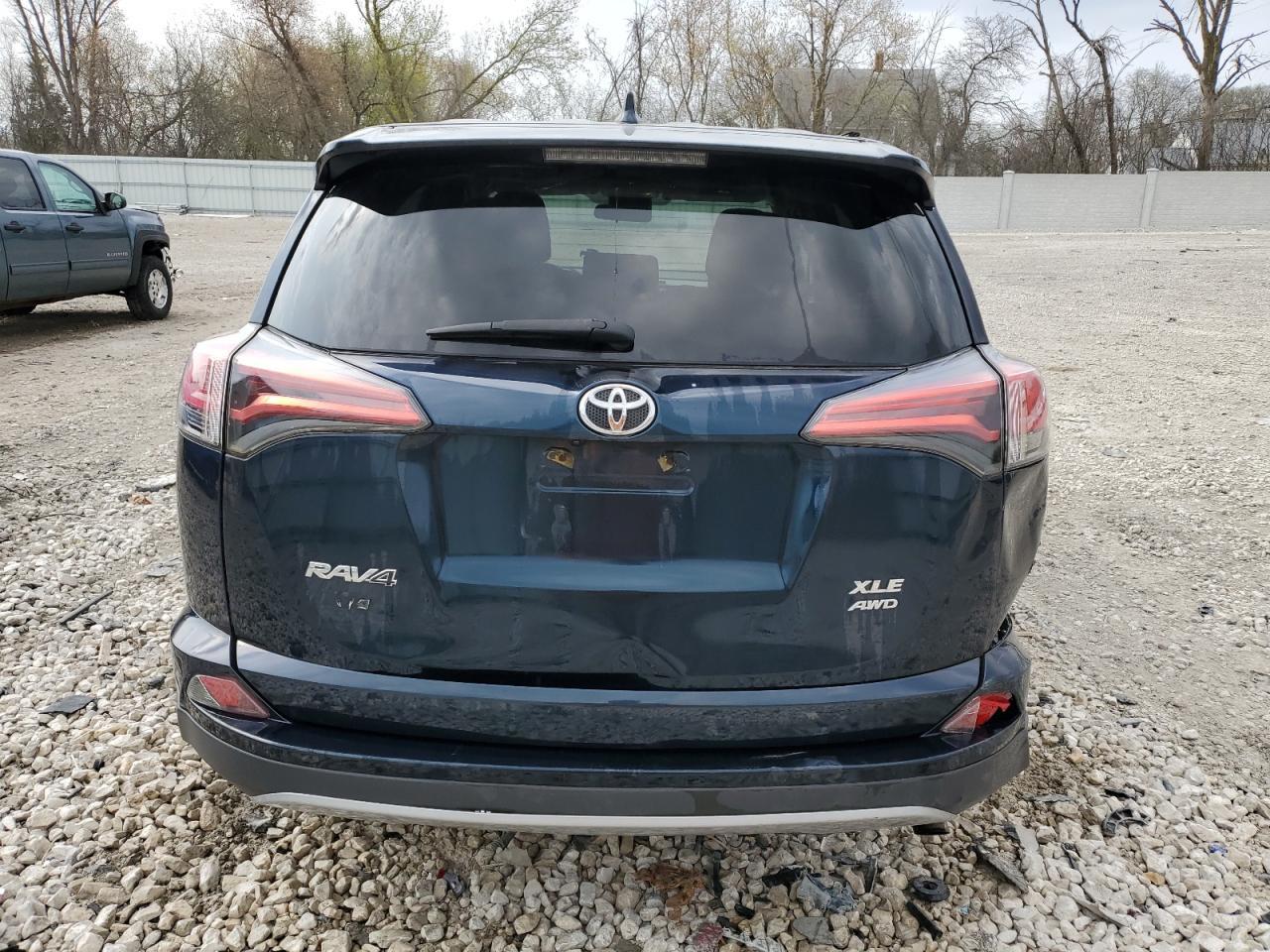 2018 Toyota Rav4 Adventure - Фото 6