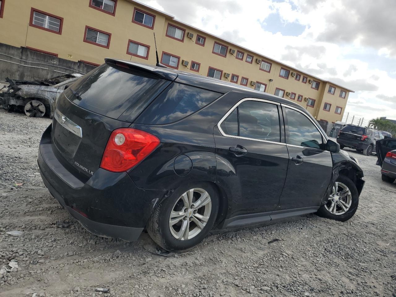 2010 Chevrolet Equinox Ls - Image 3