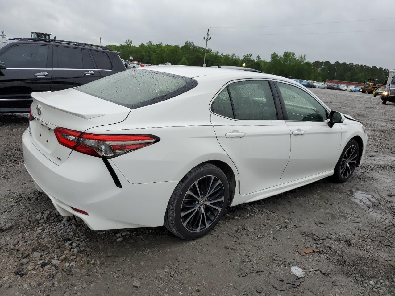 2018 Toyota Camry L - Image 3