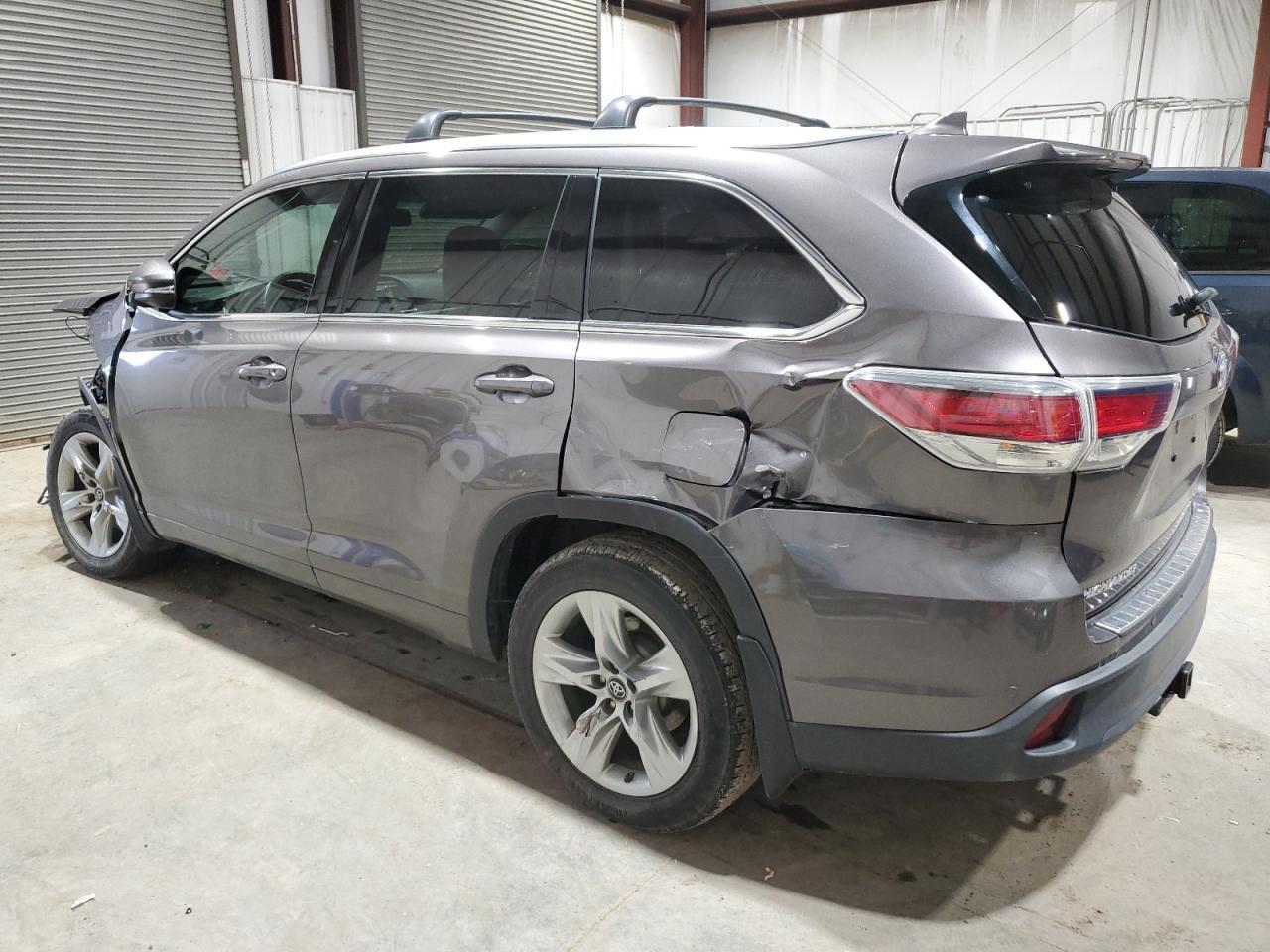2016 Toyota Highlander Limited - Image 2