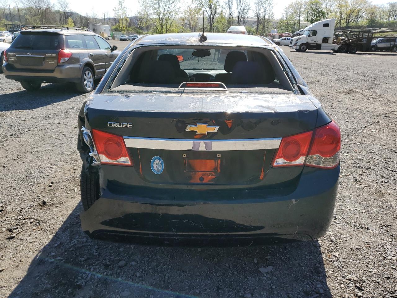 2015 Chevrolet Cruze Ls - Image 6