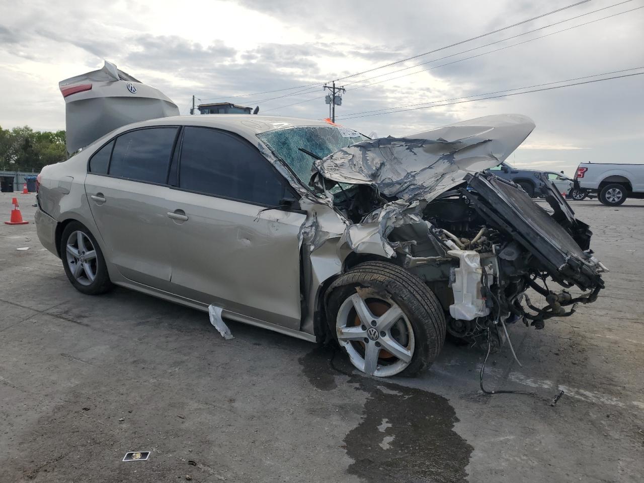 2016 Volkswagen Jetta S - Фото 4