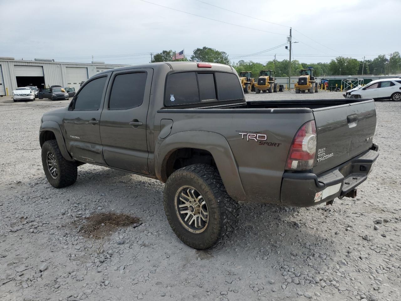 2010 Toyota Tacoma Double Cab - Image 2