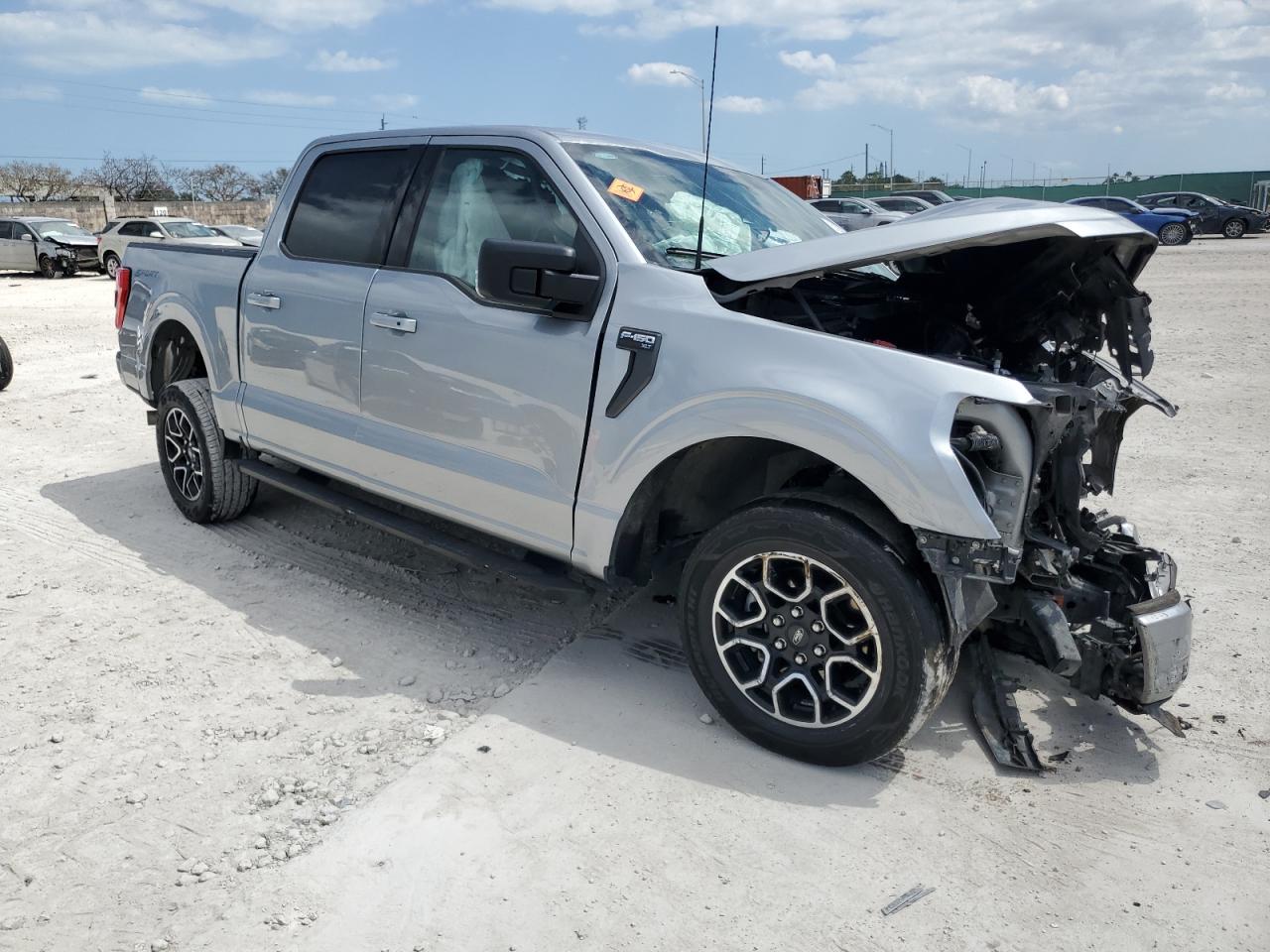 2023 Ford F150 Supercrew - Фото 4
