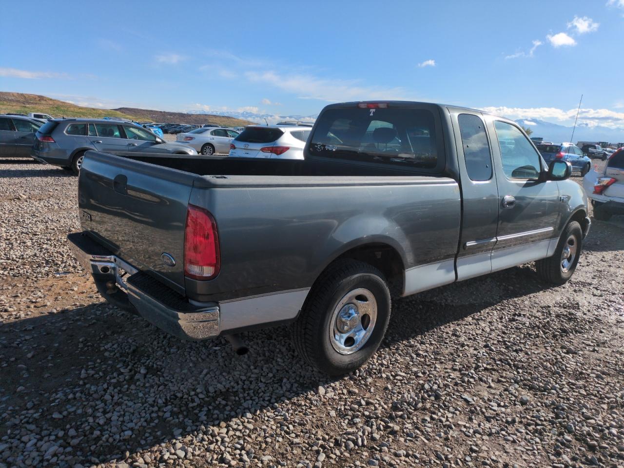 2002 Ford F150 - Image 3