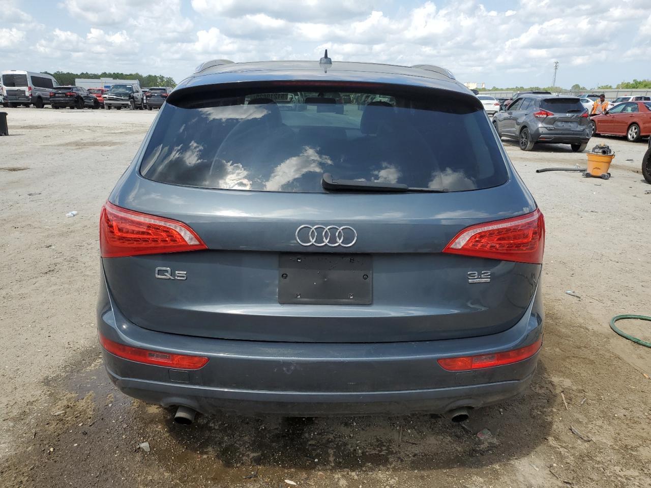 2011 Audi Q5 Premium - Image 6