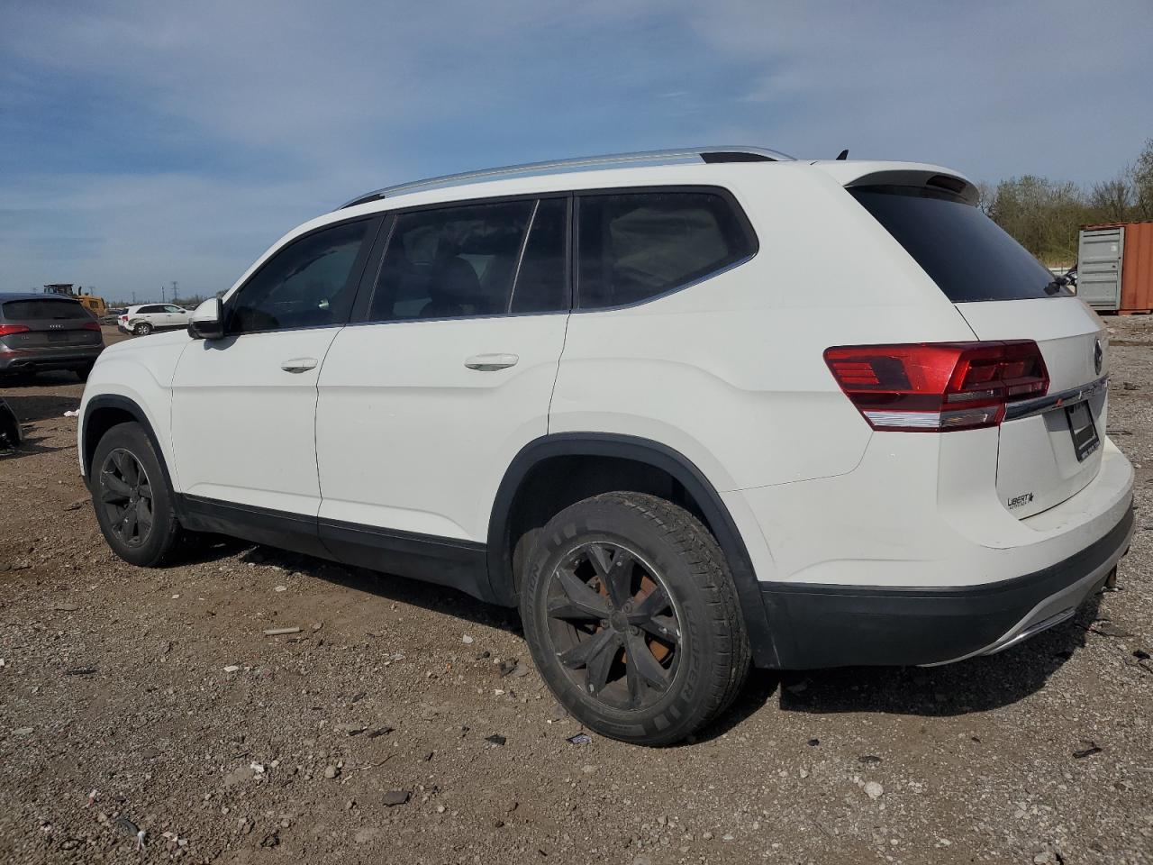 2019 Volkswagen Atlas S - Фото 2