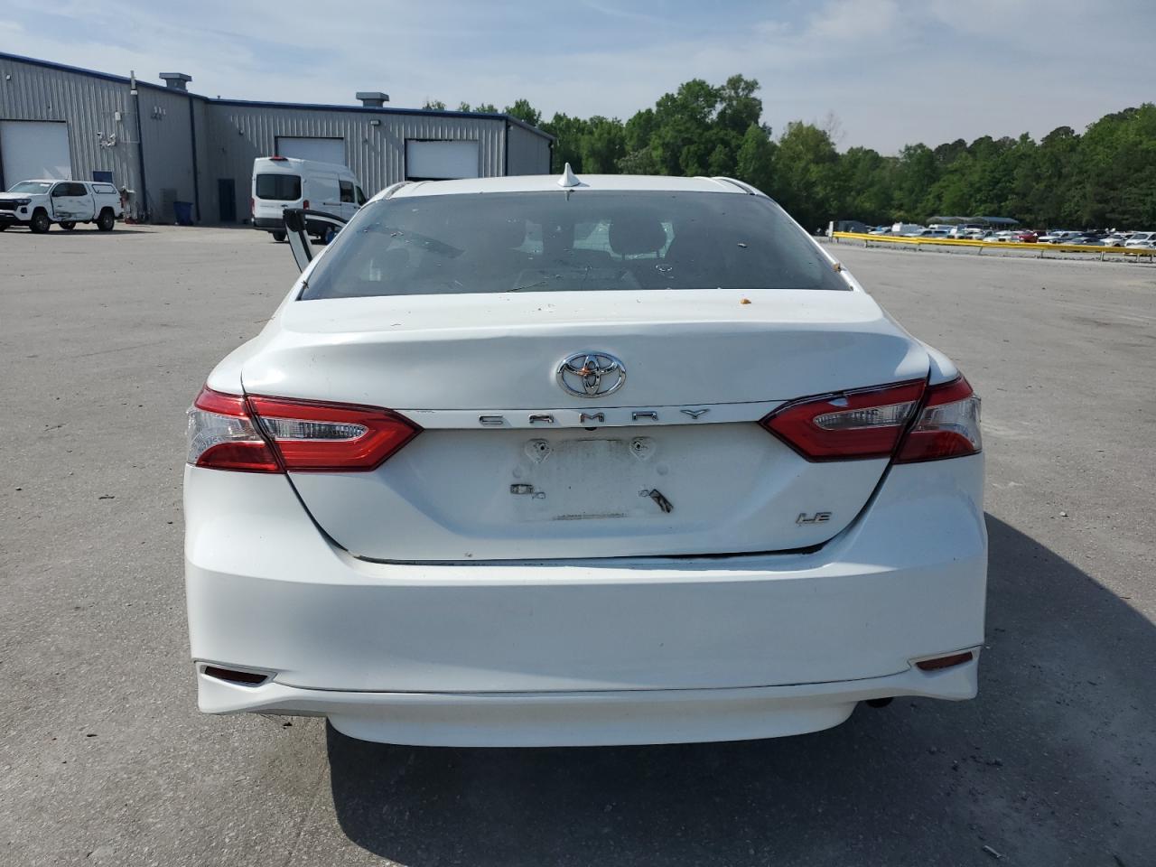 2019 Toyota Camry L - Image 6