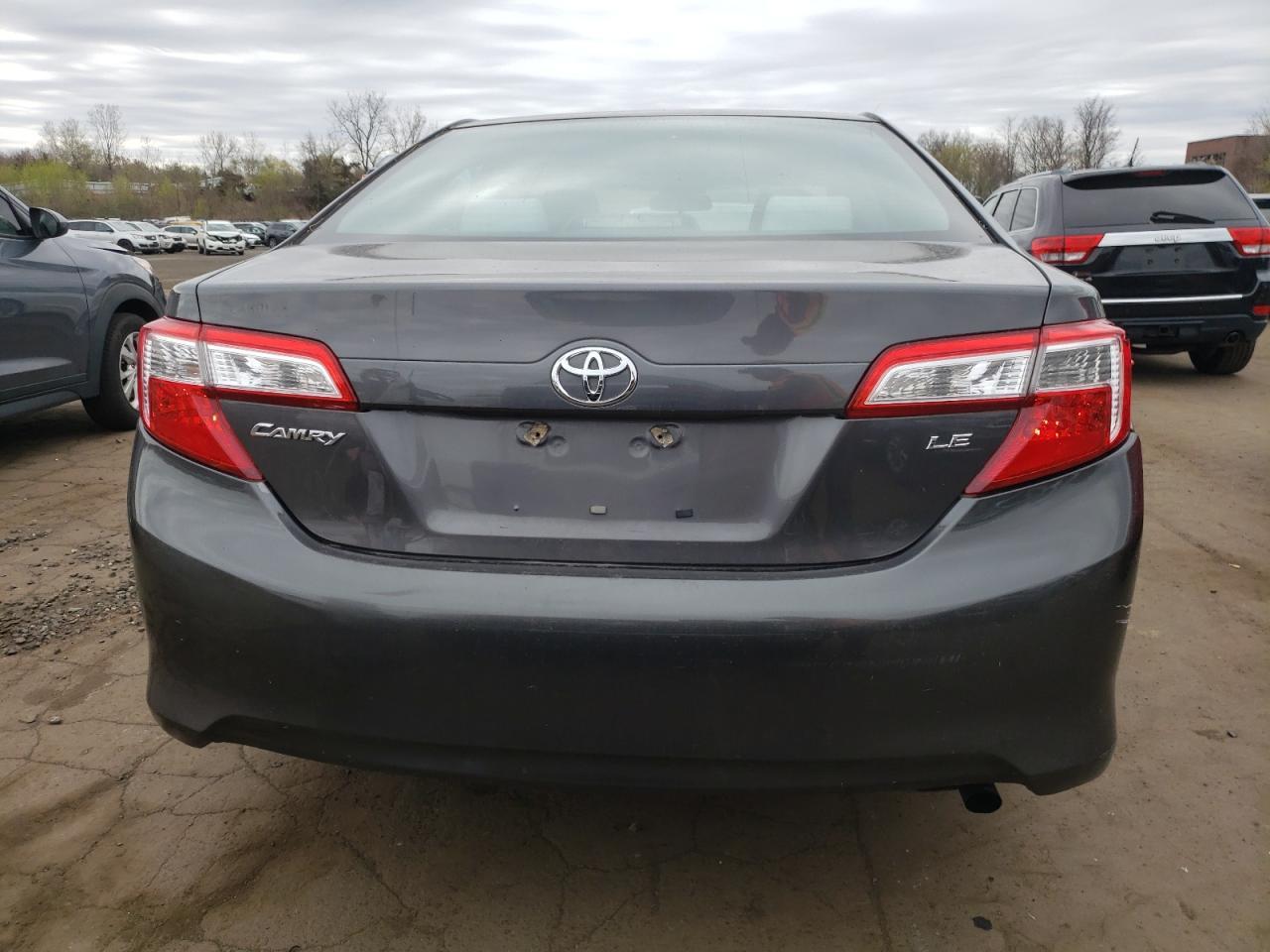2013 Toyota Camry L - Фото 6