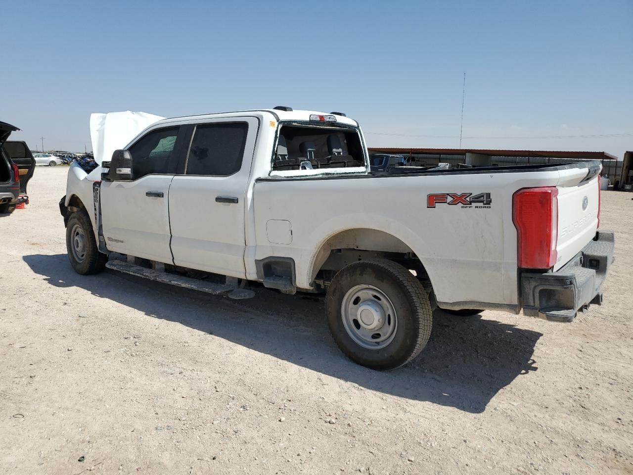 2025 Ford F250 Super Duty - Image 2