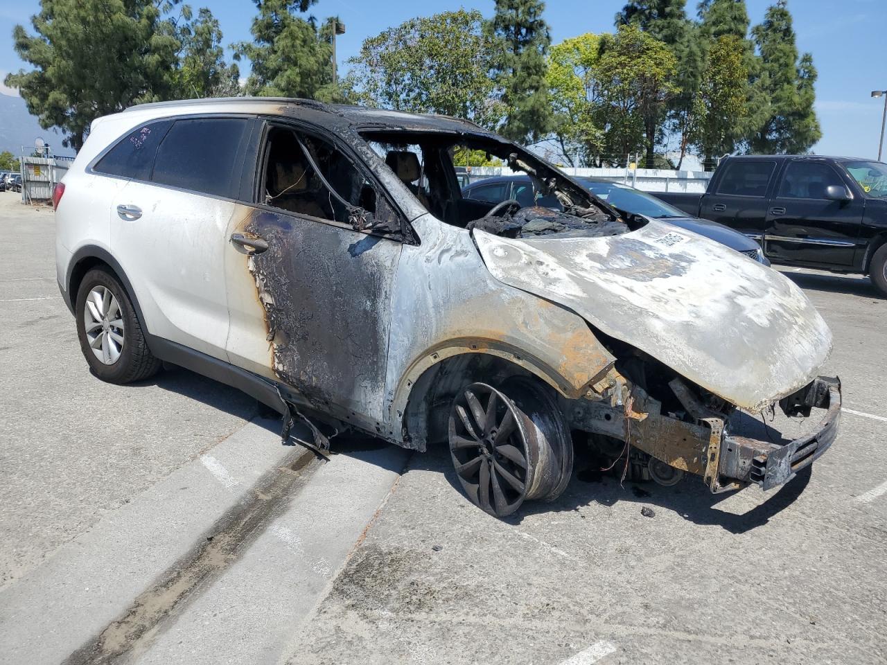 2016 Kia Sorento Lx - Image 4