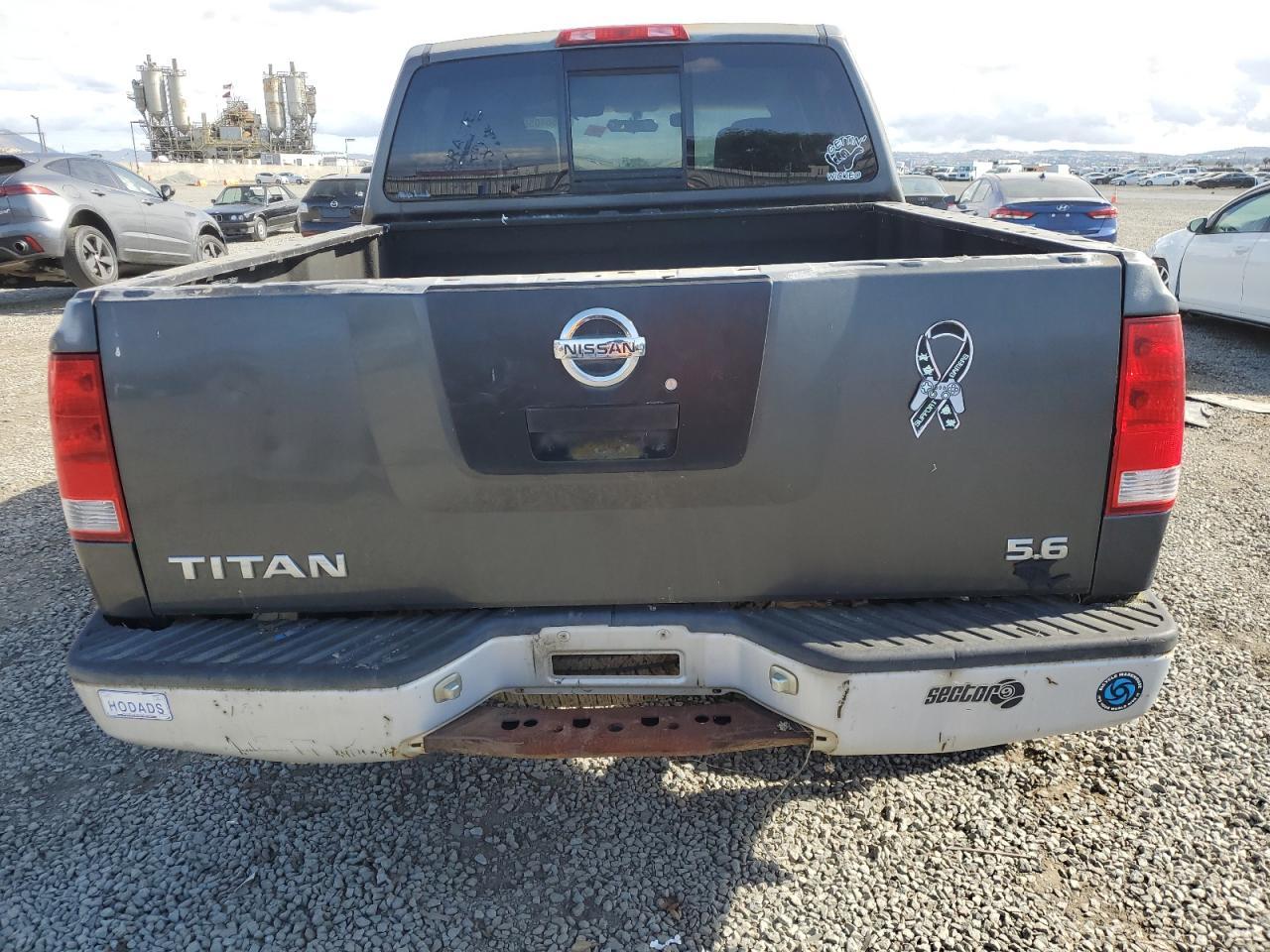 2004 Nissan Titan Xe - Image 6