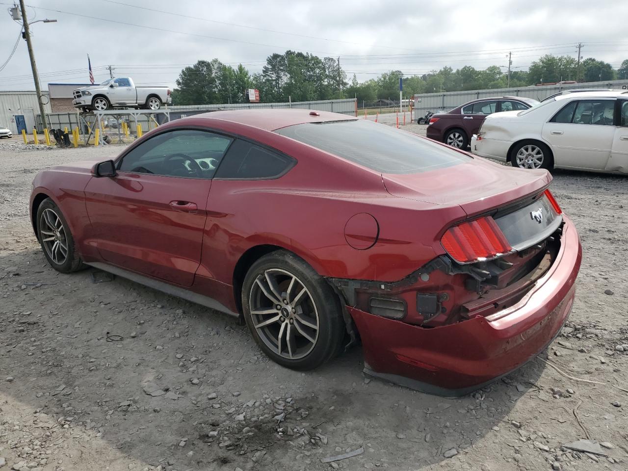 2016 Ford Mustang - Фото 2