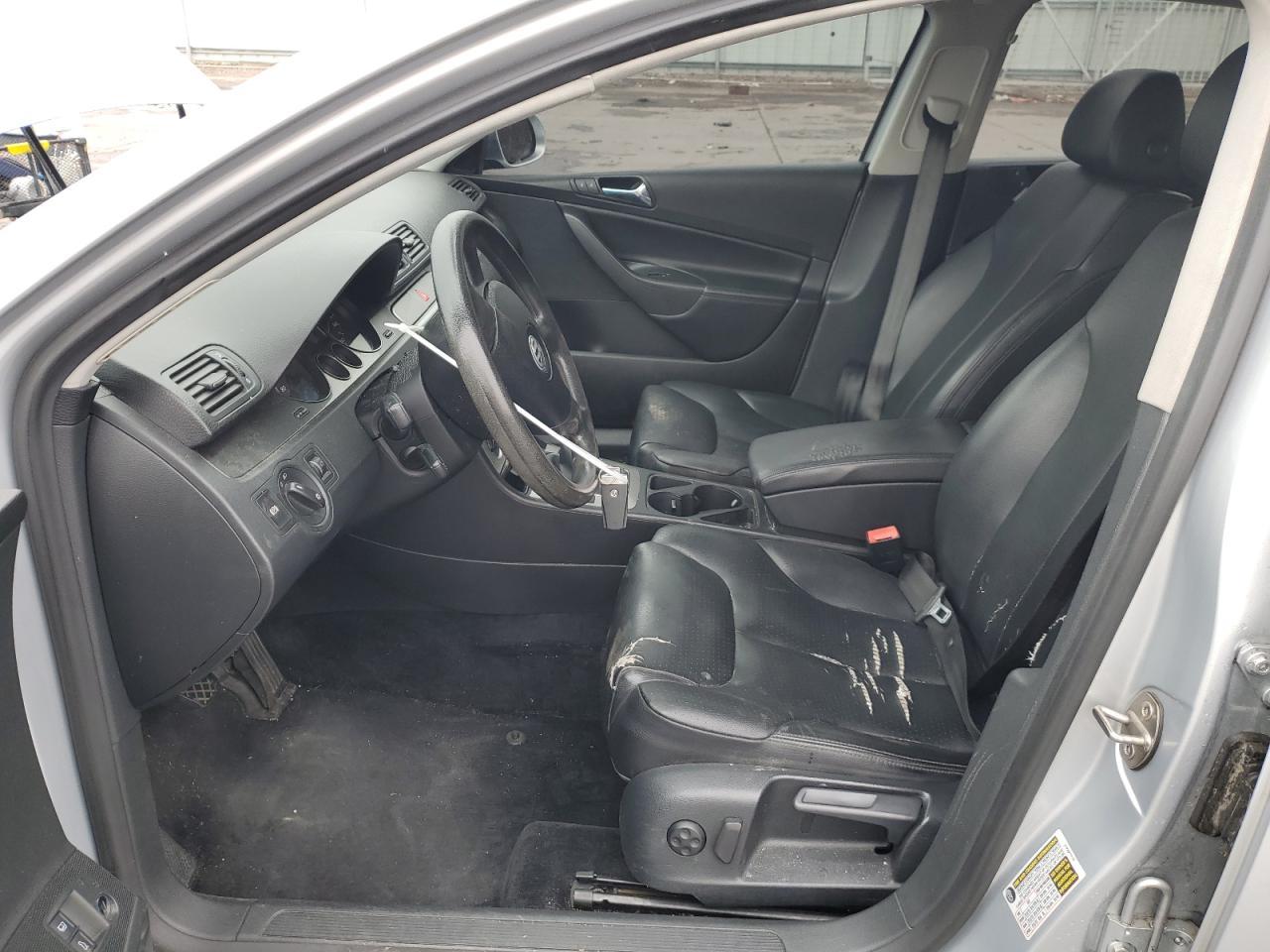 2007 Volkswagen Passat 2.0T - Фото 7