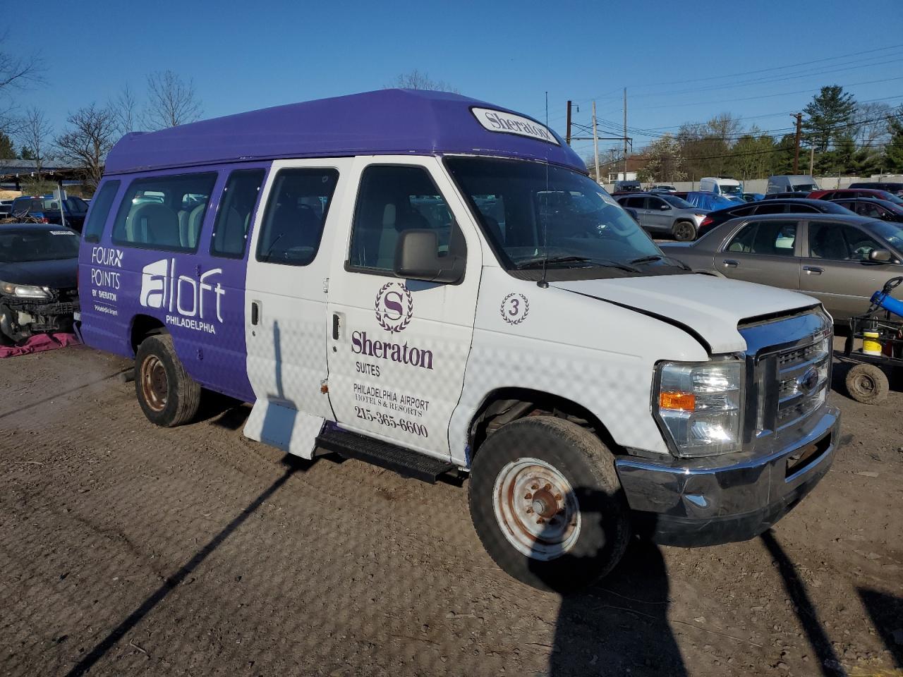 2011 Ford Econoline E250 Van - Image 4